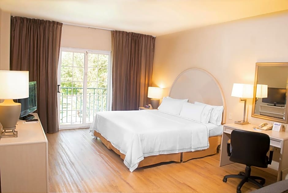 Holiday Inn Express Monterrey Galerias-San Jeronimo By IHG