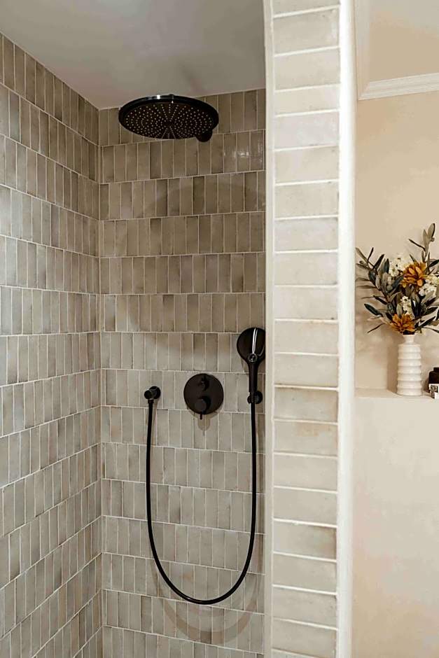 Clemonte Hotel - Your Reception-less Boutique Hideaway