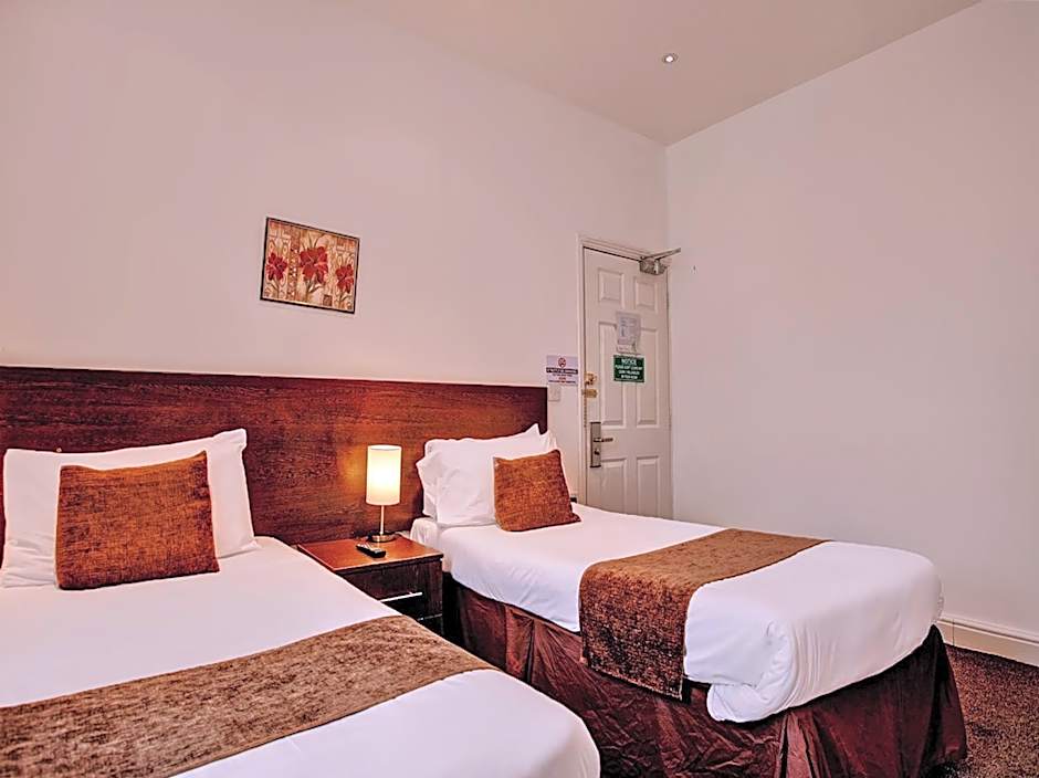 The Waverley Hotel