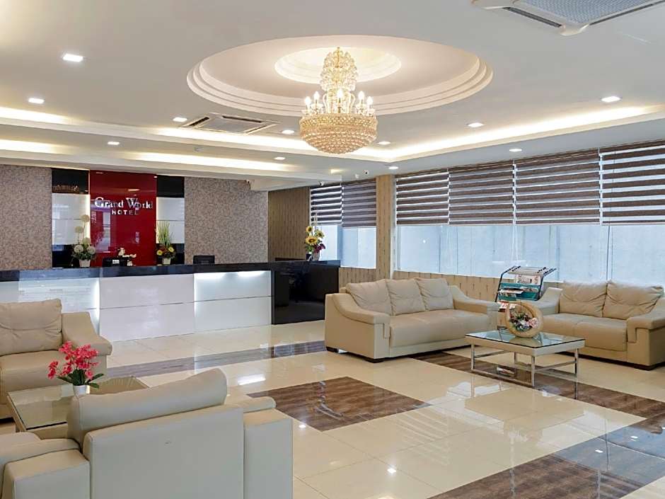 Grand World Hotel