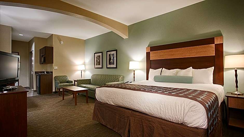 Best Western Plus Texarkana Inn & Suites