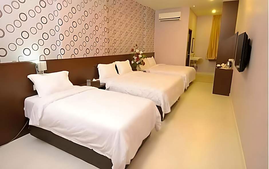 Hotel Tebrau CT