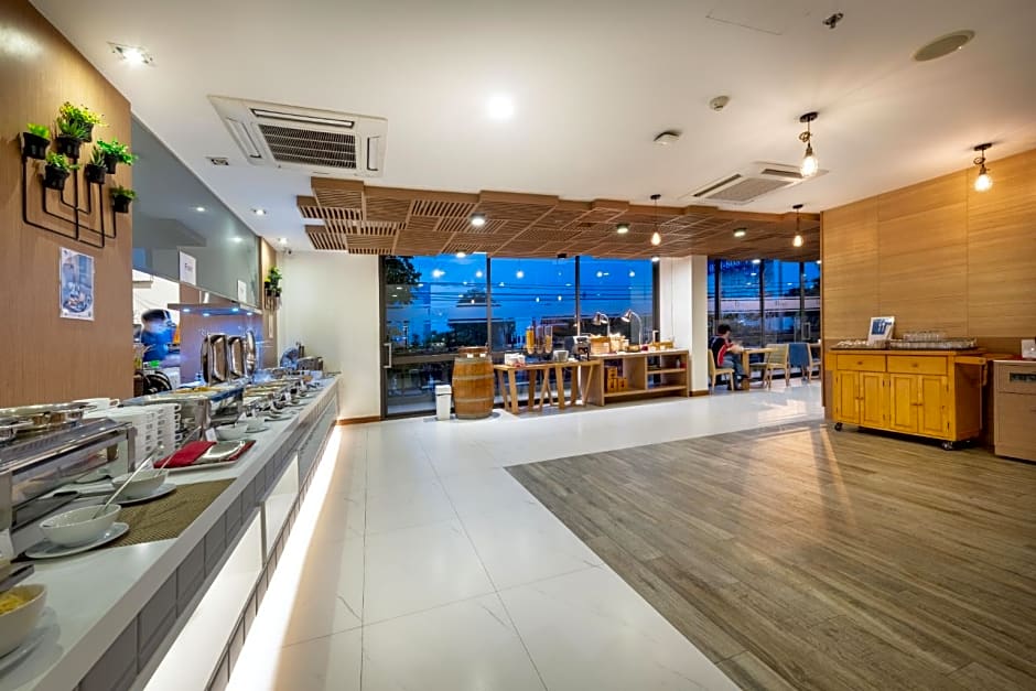 D Varee Diva Central Rayong