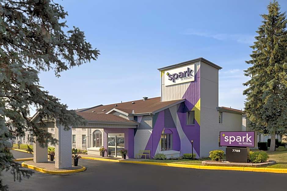 Spark by Hilton Brockville