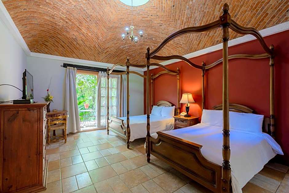 Atotonilco Hotel & Club