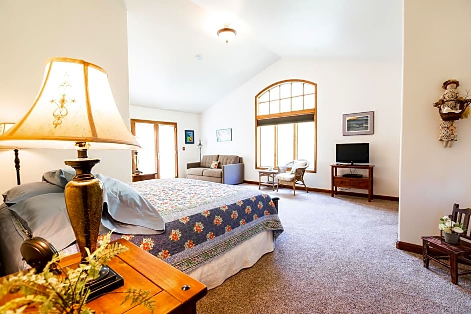 Inn at Tern Lake