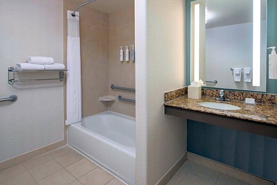 Hilton Garden Inn Fontana