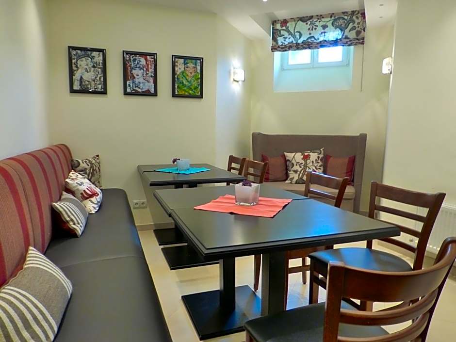 Villa Waldfrieden - Design trifft Budget