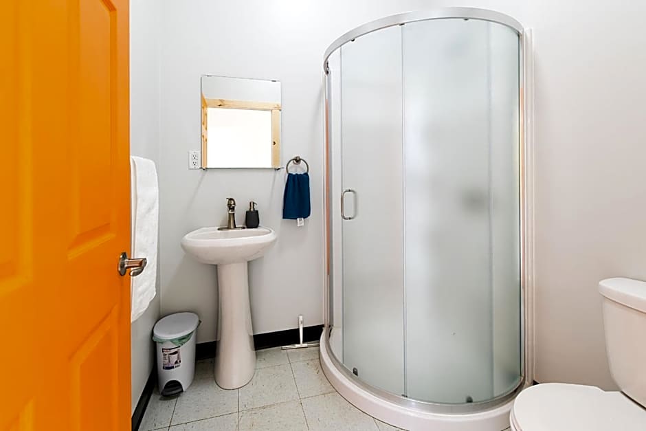 Out East Hostels - Rocky Harbour