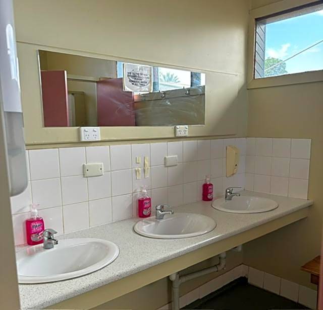 Broken Hill Tourist Lodge