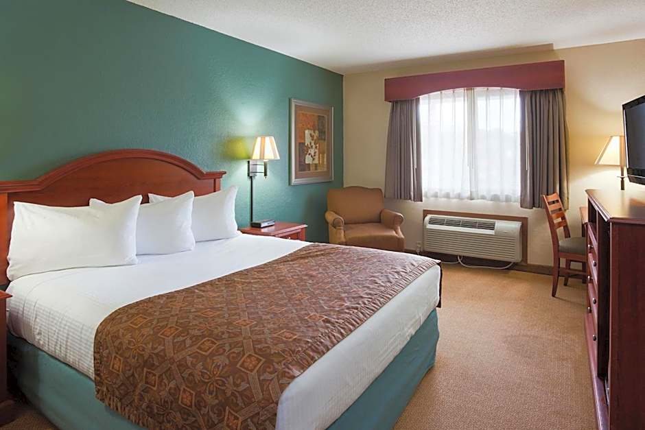 AmericInn by Wyndham St. Peter