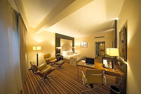 Premier Suite