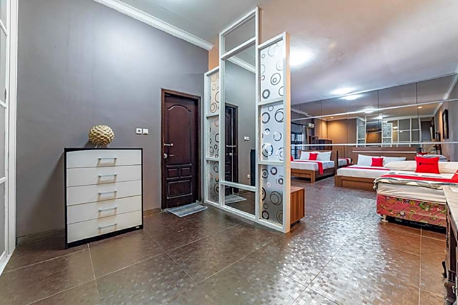 RedDoorz Syariah near RRI Malang