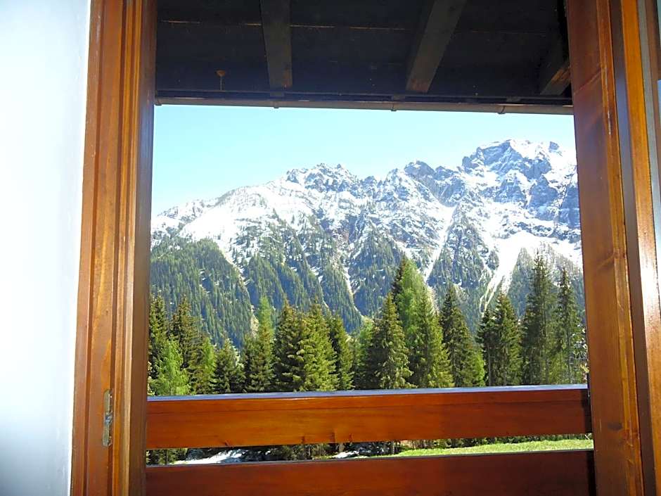 Hotel Pensione Dolomiti