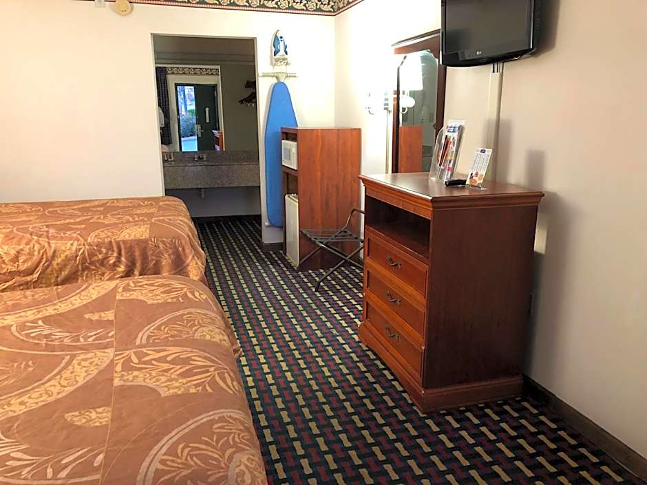 Howard Johnson by Wyndham Perry GA