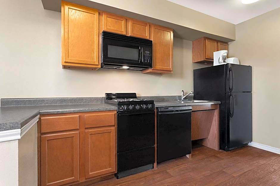 Eagle's Den Three Rivers Texas a Travelodge by Wyndham