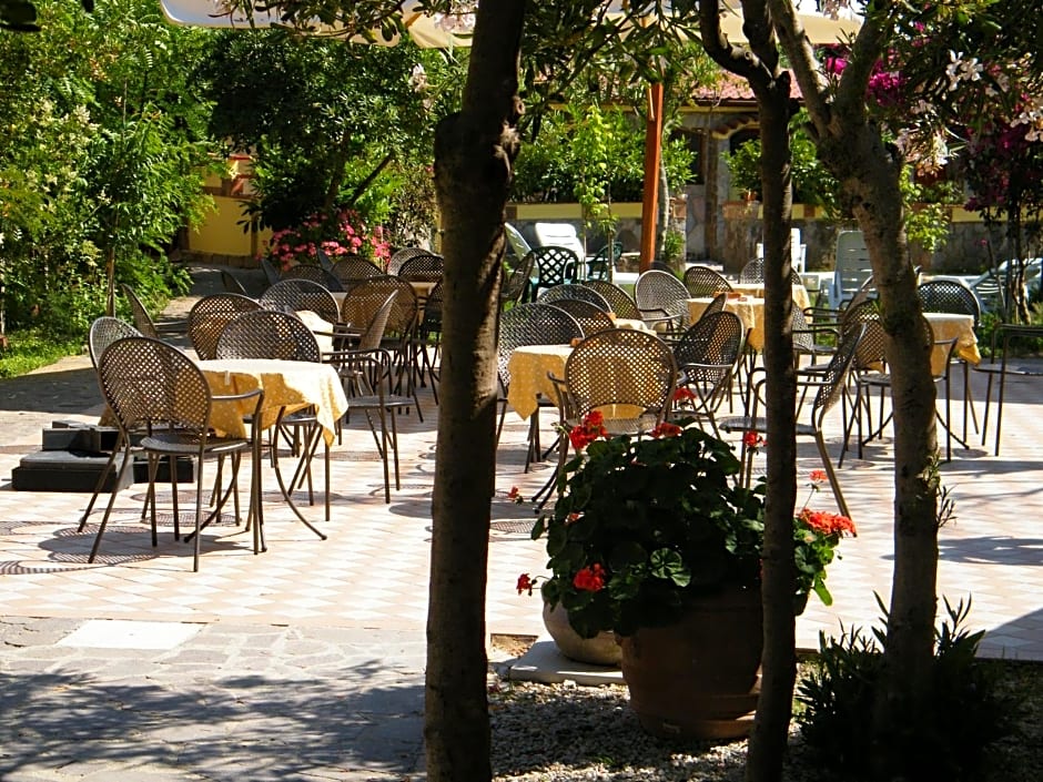 Hotel Villaggio Tabù