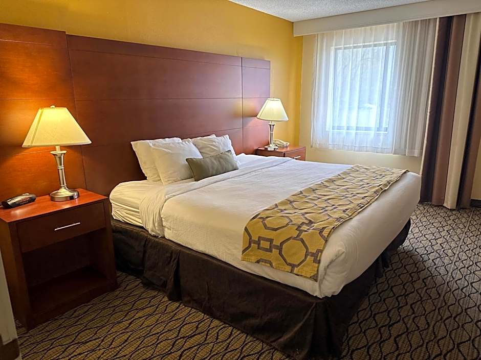 Baymont by Wyndham Mishawaka South Bend Area