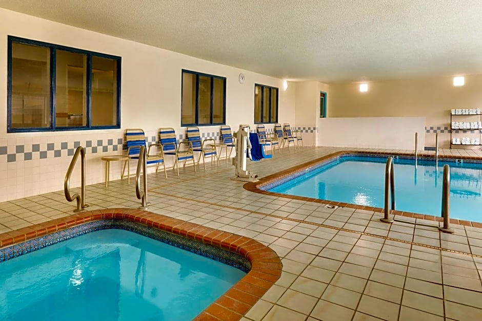 AmericInn by Wyndham Salina