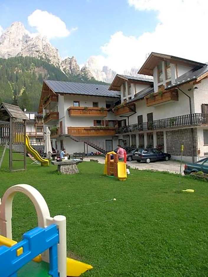 HOTEL VILLA AURORA