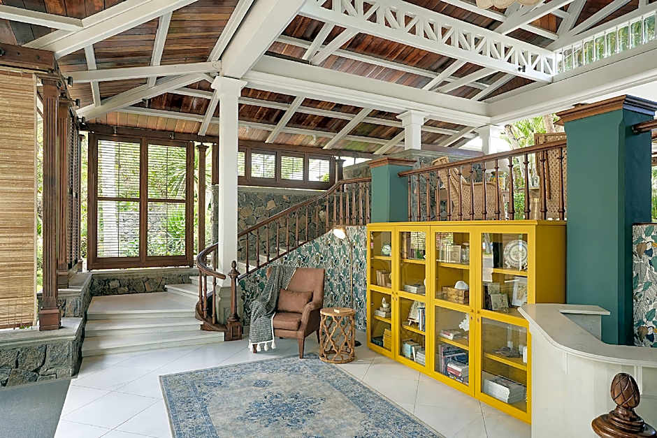 Paradise Cove Boutique Hotel