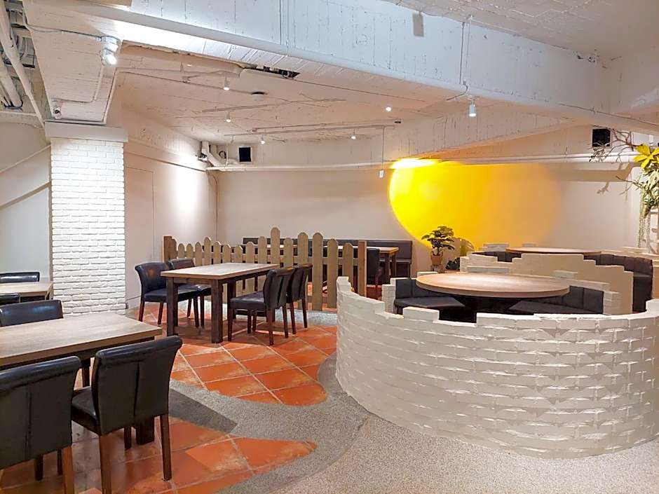 Green Hotel - West District