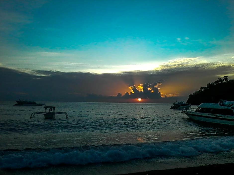 COCONUT BEACH BUNGALOWS & WARUNG Exst Teman-Teman 2 garden view