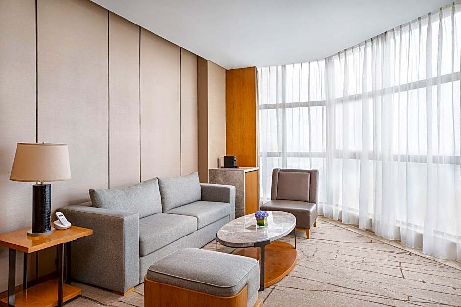 Four Points by Sheraton Shanghai, Kangqiao