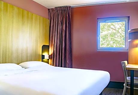 B&B Hôtel Nîmes Centre Arènes