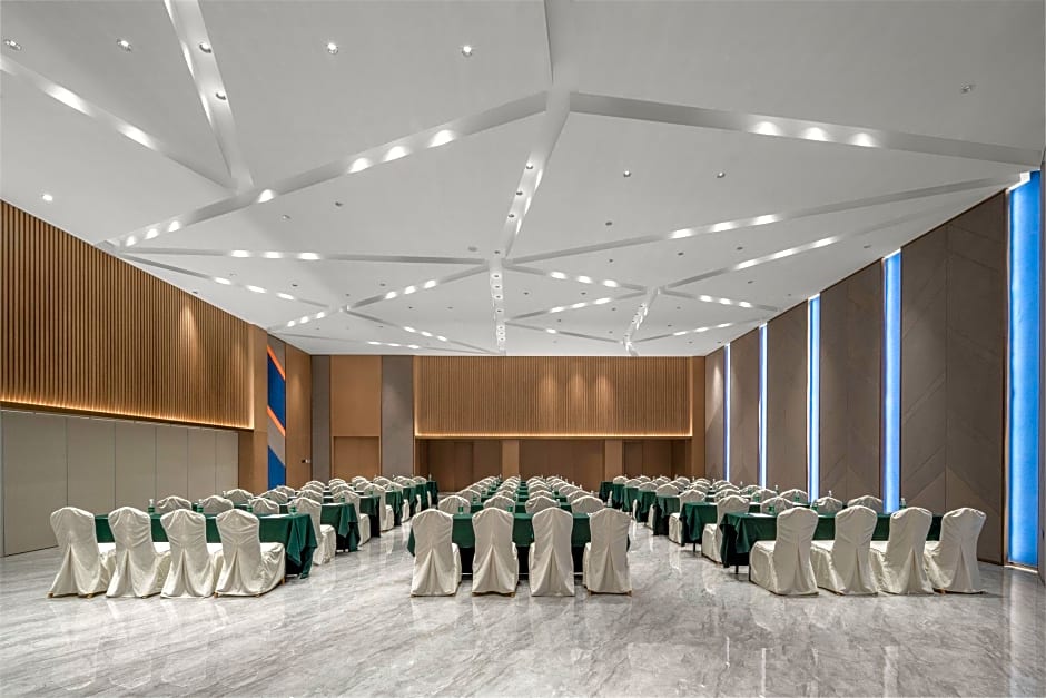 Holiday Inn Express Nanchang Bayi Square By IHG