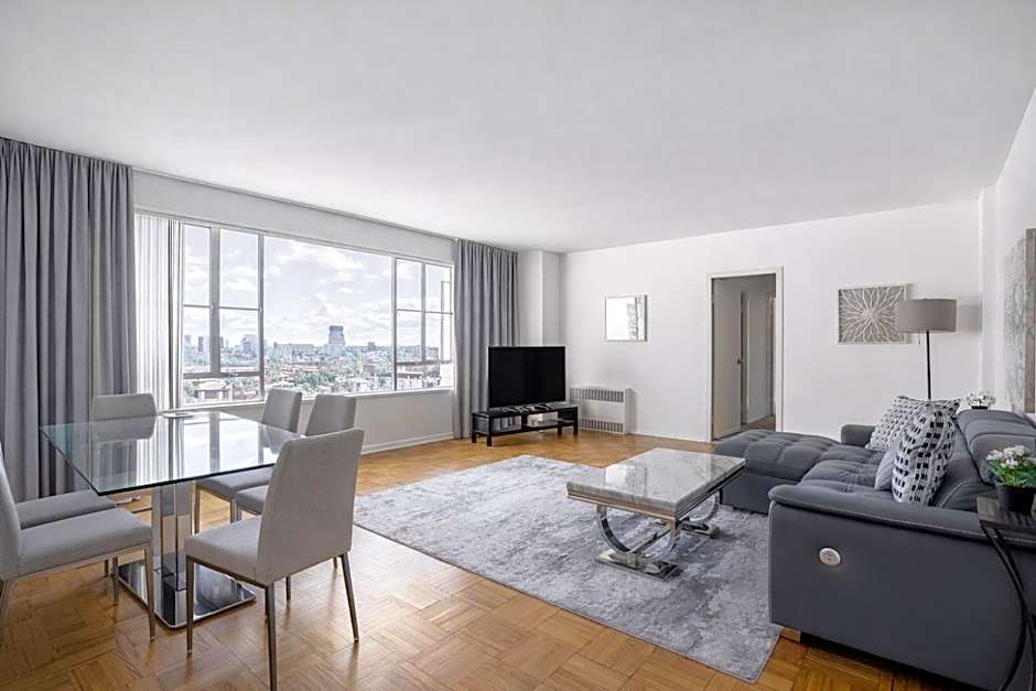 Spacious 2 Bedroom 2 Bathroom Unit Great Location