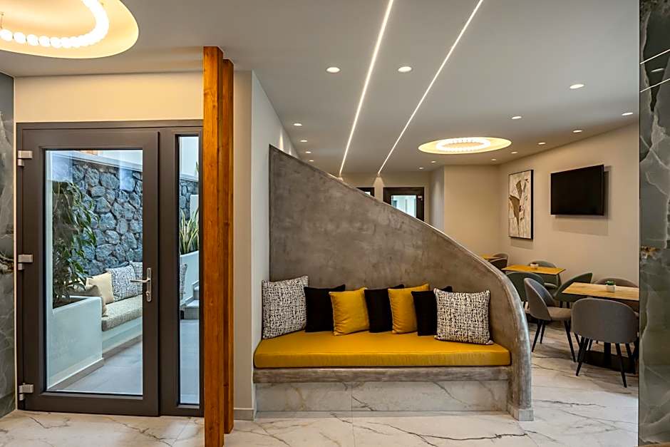 Kudos Suites Firostefani