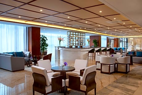 Howard Johnson by Wyndham LakeView Hotel Kunming