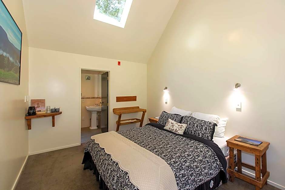 River Valley Lodge