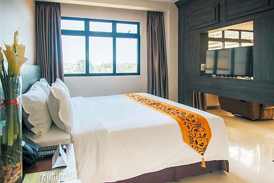 Panorama Summit Hotel