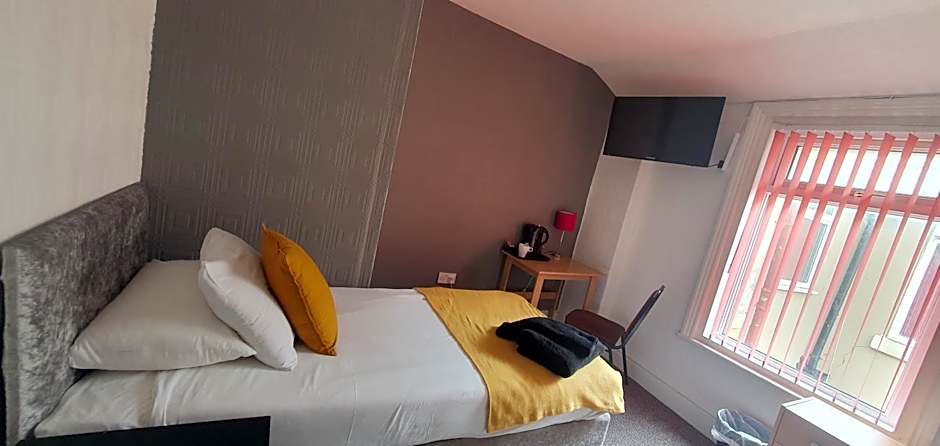 Las Palmas Hotel by the Sea