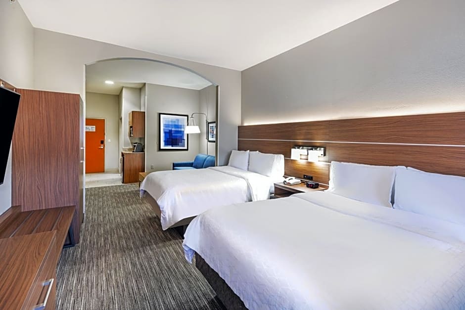 Holiday Inn Express Hotel & Suites Pryor By IHG
