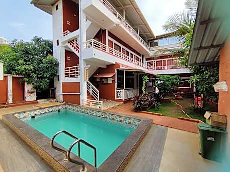 Redstone House by Ekdant Holiday Home