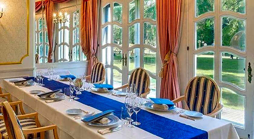 Takanawa Hanakohro (in Grand Prince Hotel Takanawa) 