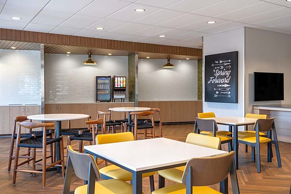 Fairfield Inn & Suites by Marriott Minneapolis North