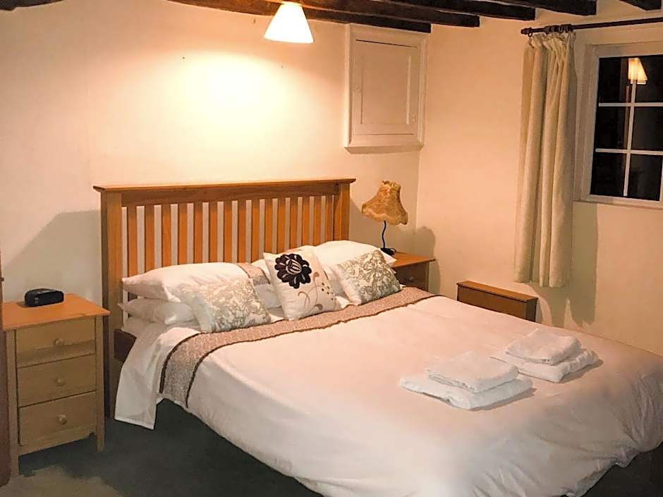 The Pear Tree Inn