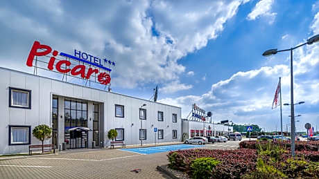 Hotel Picaro Żarska Wieś Południe A4 kierunek Polska