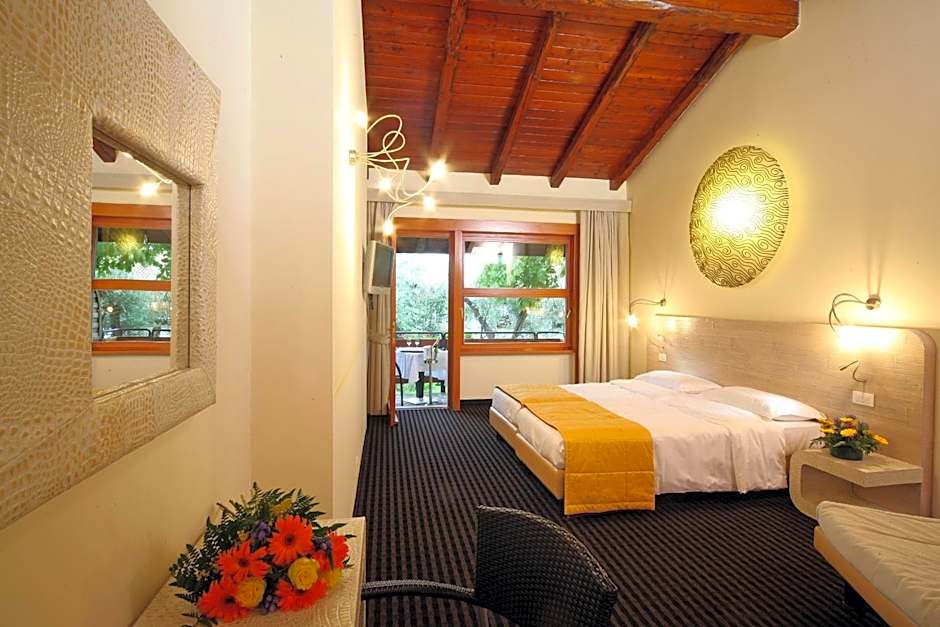 Hotel Sailing Center