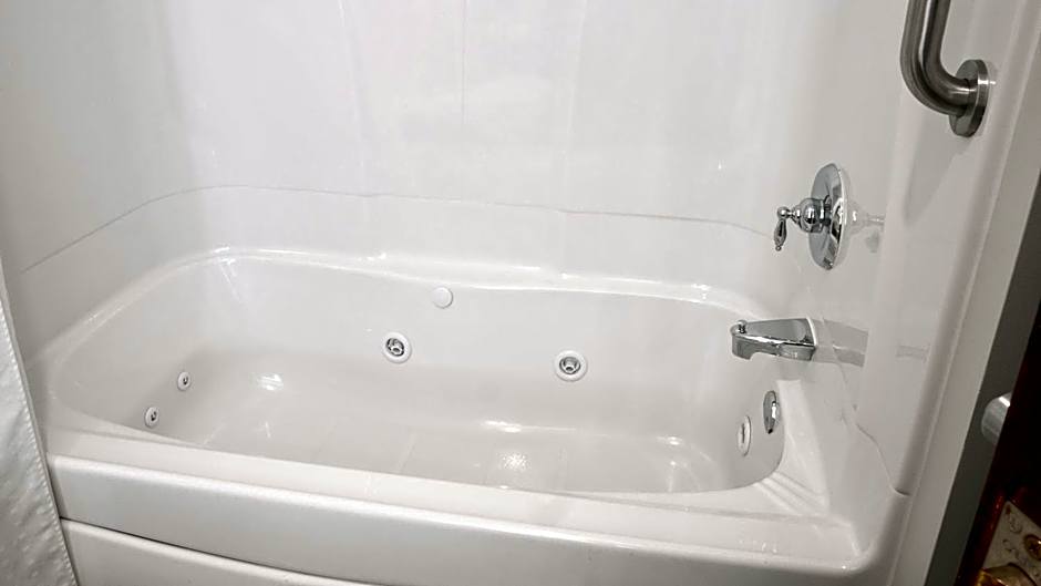 Holiday Inn Express Hotel & Suites Newton Sparta By IHG