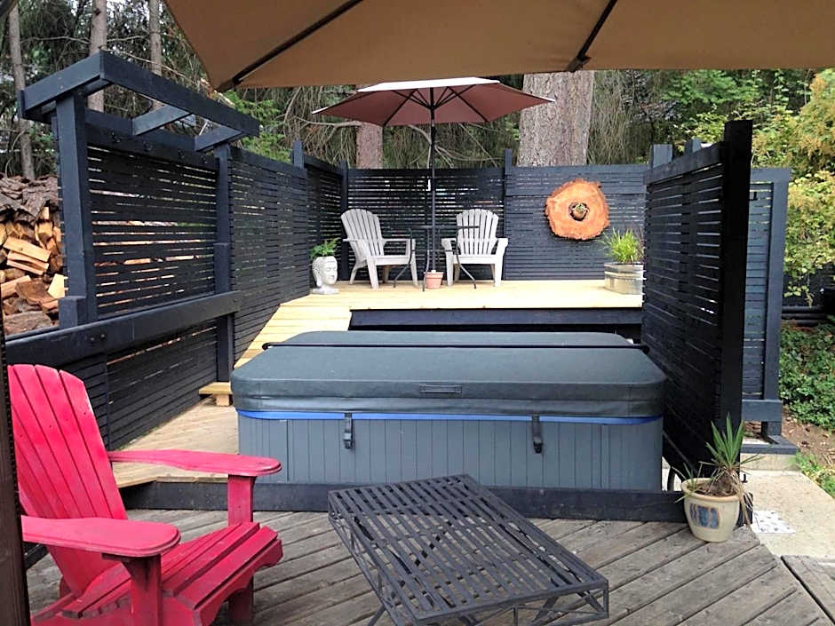 Salt Spring Carriage House B&B