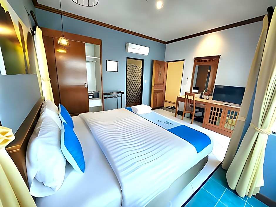 Sea Front Home Boutique - Patong Beach