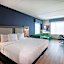 La Quinta Inn & Suites by Wyndham Chattanooga Downtown/South