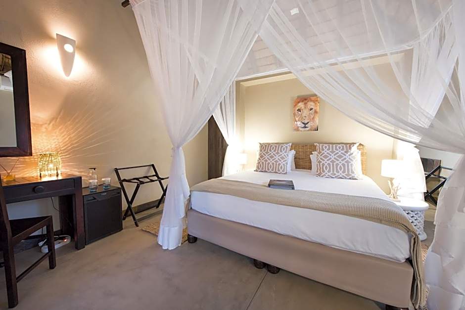 Bushbaby River Lodge