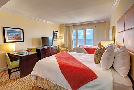 Deluxe Double Room with Partial Ocean View and Balcony