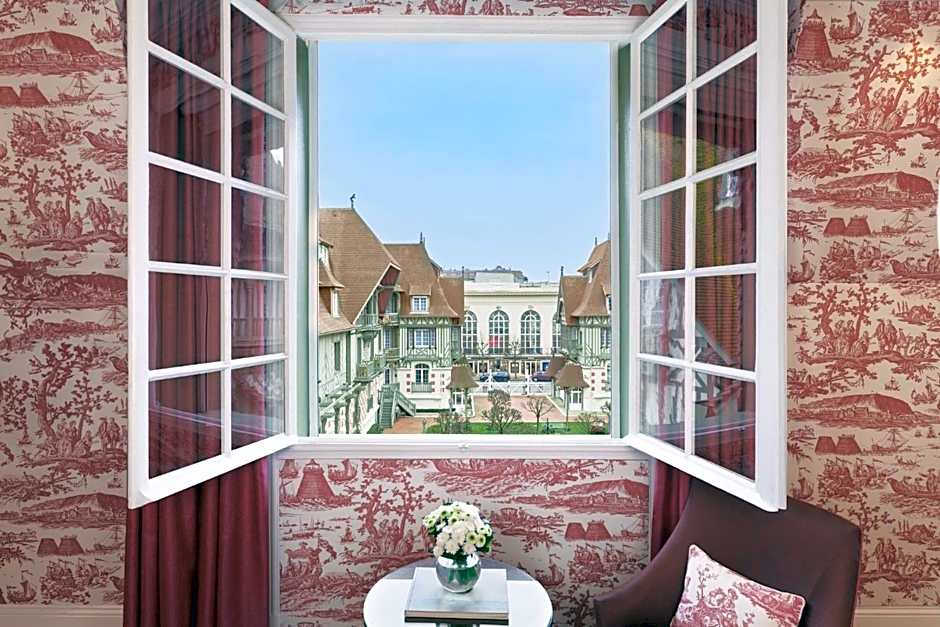 Hotel Barriere Le Normandy